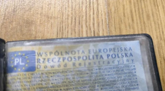 Przepisy się zmieniły, ale kierowcy wciąż się mylą. Kiedy trzeba mieć dowód rejestracyjny?